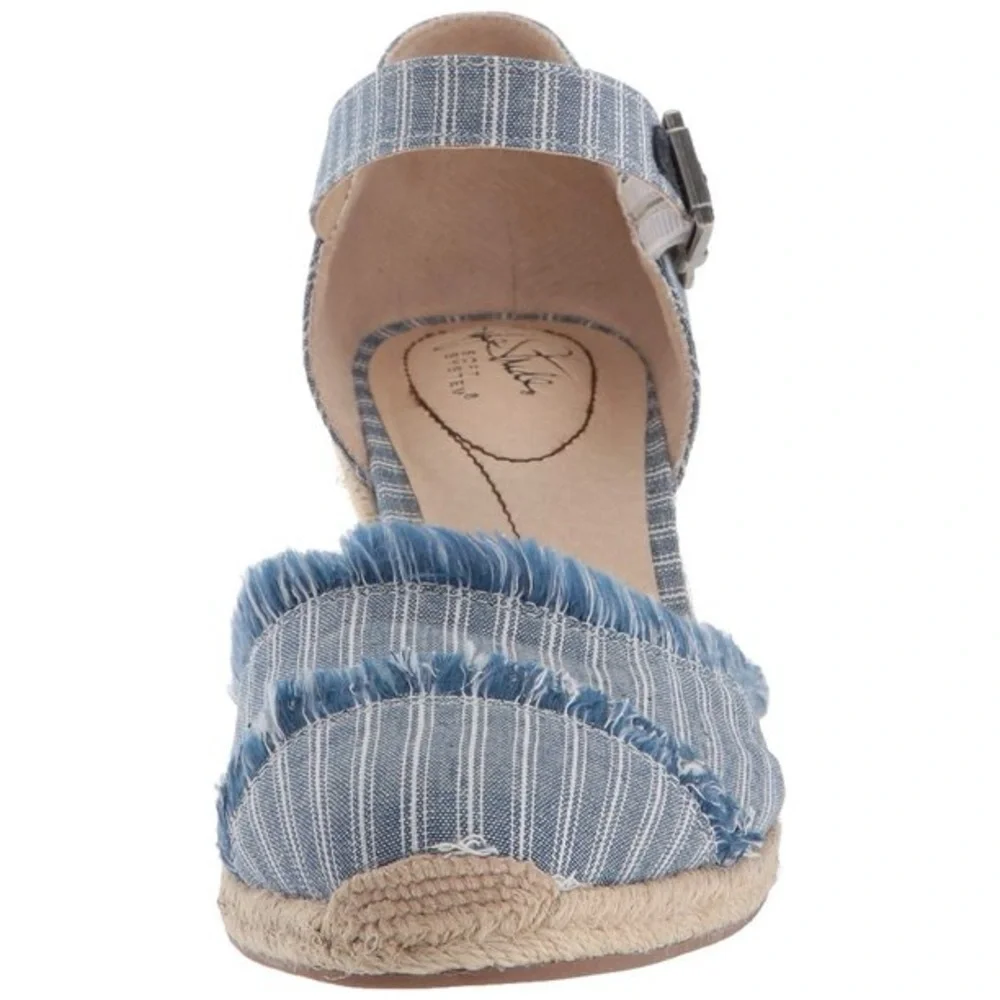 NWT‎ Life Stride Espadrille Wedges